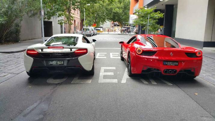 McLaren 650s vs Ferrari 458